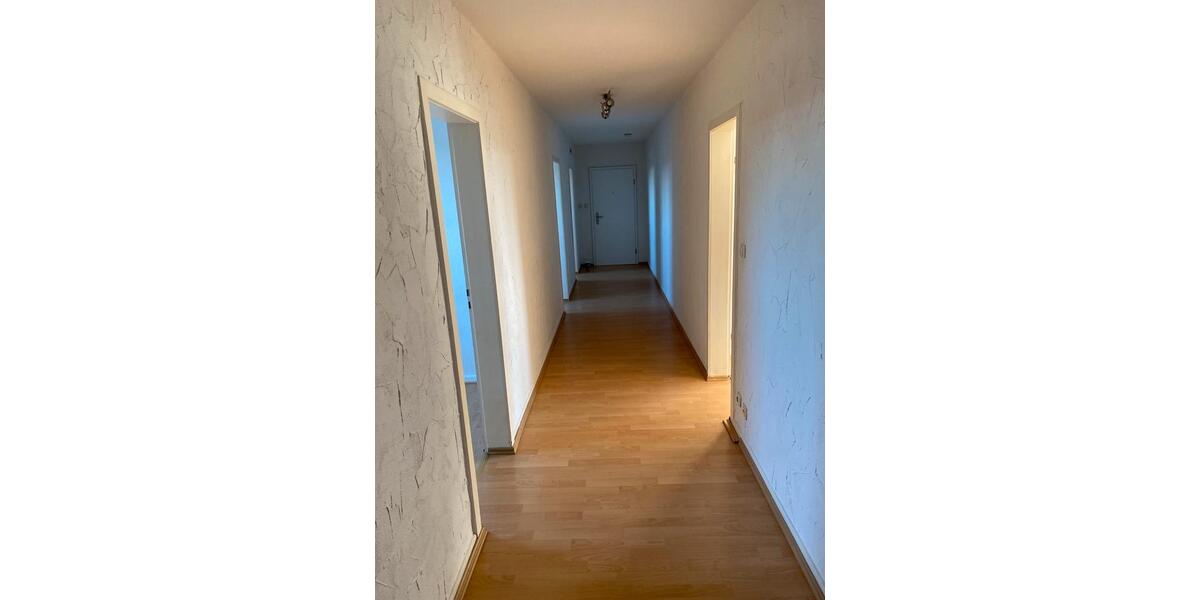 Dachgeschoßwohnung Hattingen - 3 Zimmer, 80 m&sup2;, 820&euro; | Angebot:25961184