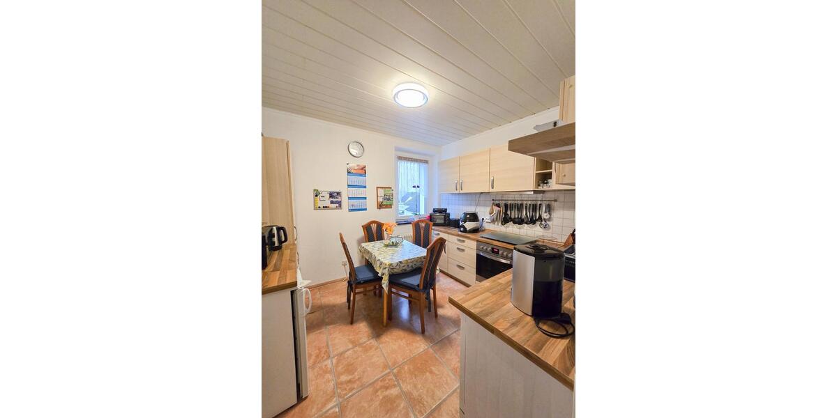 Dachgeschoßwohnung Oberhausen Alt-Oberhausen - 3.5 Zimmer, 82 m&sup2;, 520&euro; | Angebot:25754018