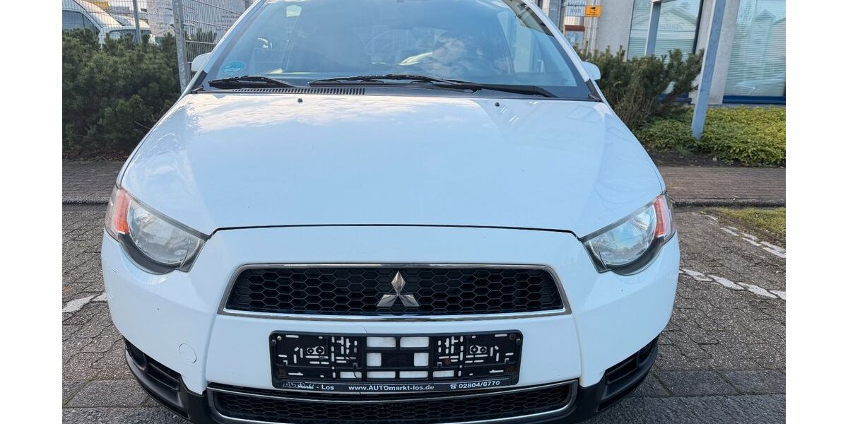 Mitsubishi Colt 258.000 km 2.299 &euro; Oberhausen 46047