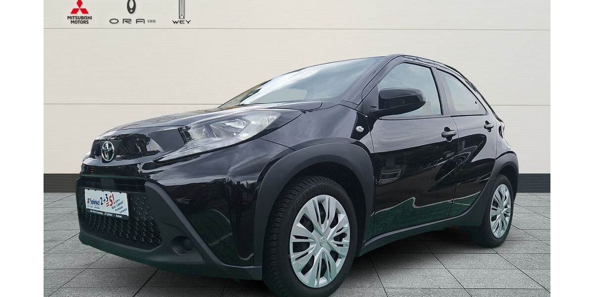 Toyota Aygo (X) 14.603 km 14.380 &euro; Bochum 44809