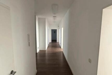Wohnung Essen Stadtbezirk VIII - 4 Zimmer, 130 m&sup2;, 1.170&euro; | Angebot:25272343