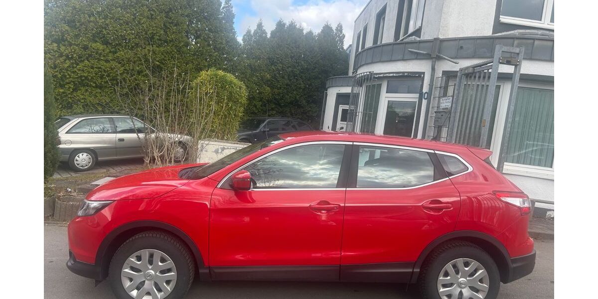 Nissan Qashqai 98.000 km 7.290 &euro; Essen 45326