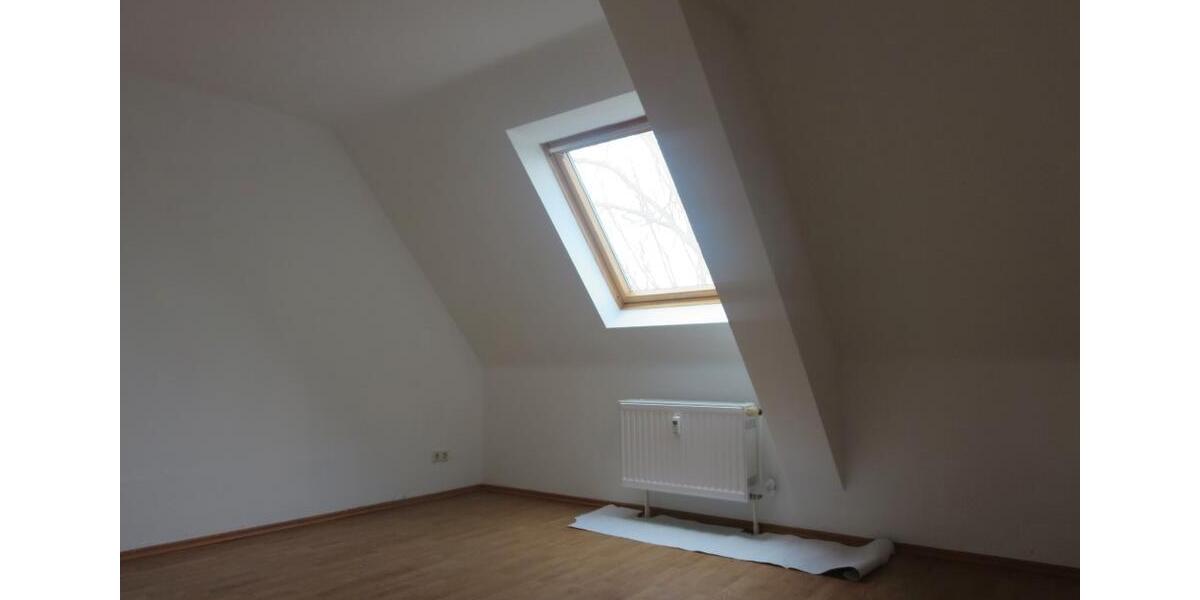 Dachgeschoßwohnung Essen Stadtbezirk III - 2.5 Zimmer, 55 m&sup2;, 520&euro; | Angebot:24757751
