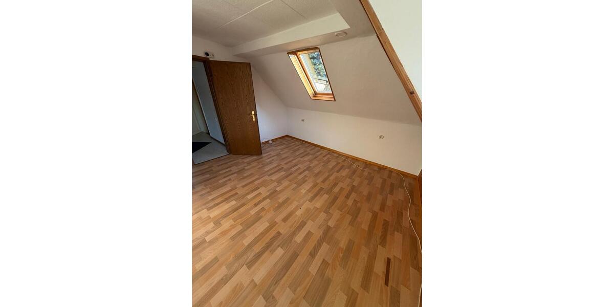 Dachgeschoßwohnung Bochum Eppendorf - 2 Zimmer, 55 m&sup2;, 565&euro; | Angebot:26543513