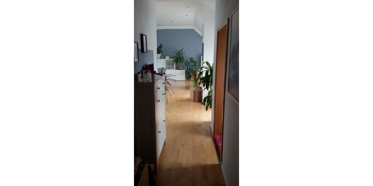 Dachgeschoßwohnung Bochum Günnigfeld - 2.5 Zimmer, 100 m&sup2;, 730&euro; | Angebot:26621352