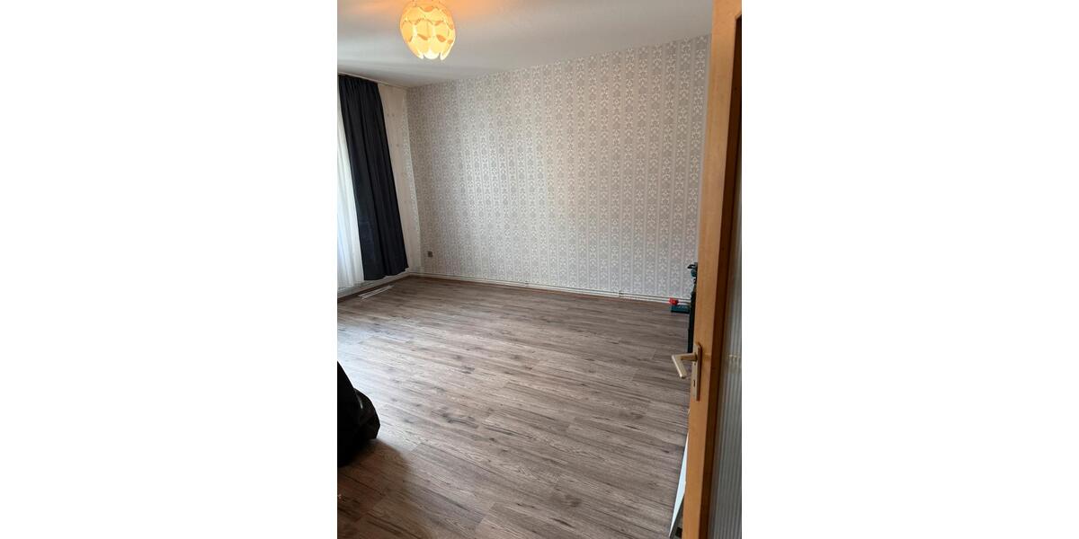 Etagenwohnung Wuppertal Barmen - 4 Zimmer, 88 m&sup2;, 700&euro; | Angebot:25959309