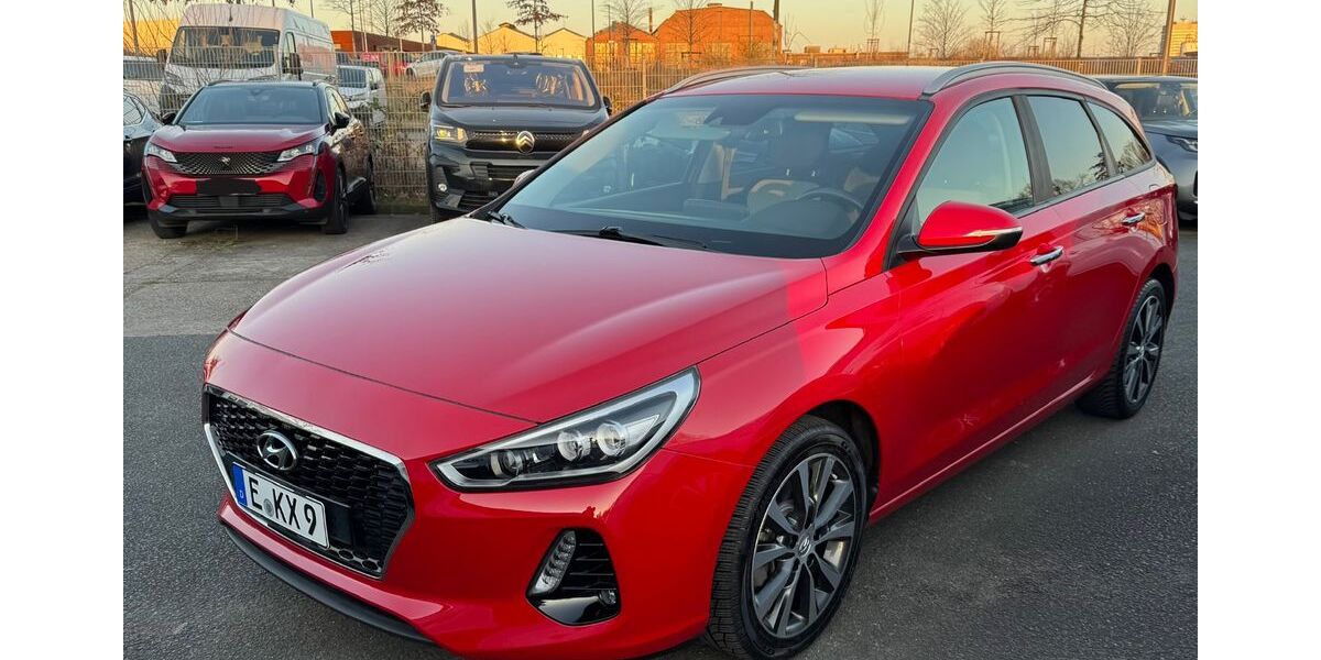 Hyundai i30 53.700 km 11.490 &euro; Essen 45326