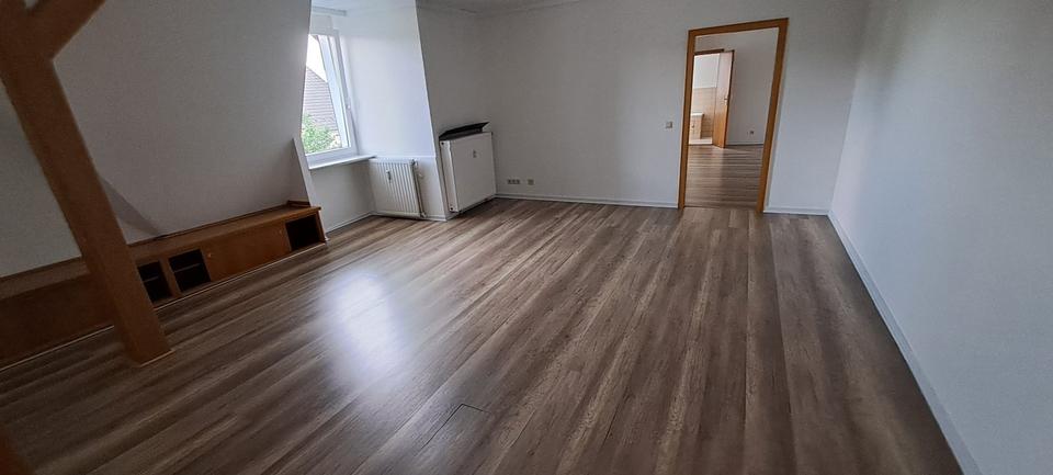 Etagenwohnung Recklinghausen Berghausen - 3 Zimmer, 75 m&sup2;, 450&euro; | Angebot:26414696
