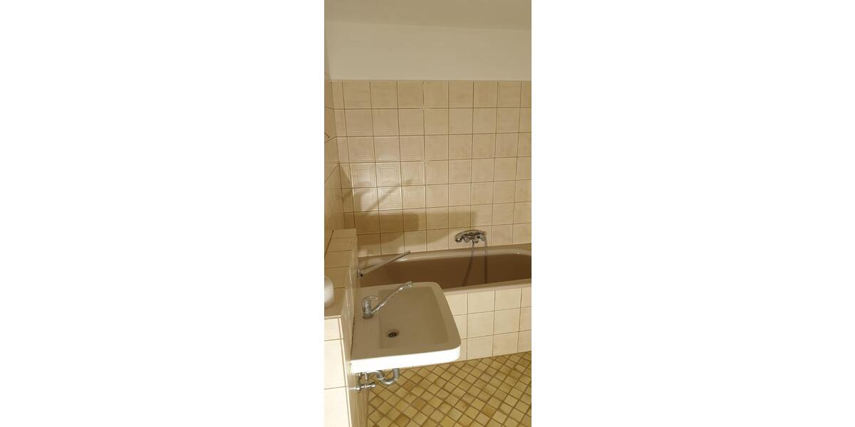 Etagenwohnung Gelsenkirchen Gelsenkirchen-West - 3 Zimmer, 72 m&sup2;, 500&euro; | Angebot:25308364