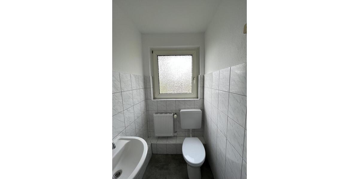 Dachgeschoßwohnung Hattingen - 2.5 Zimmer, 63 m&sup2;, 580&euro; | Angebot:25614451