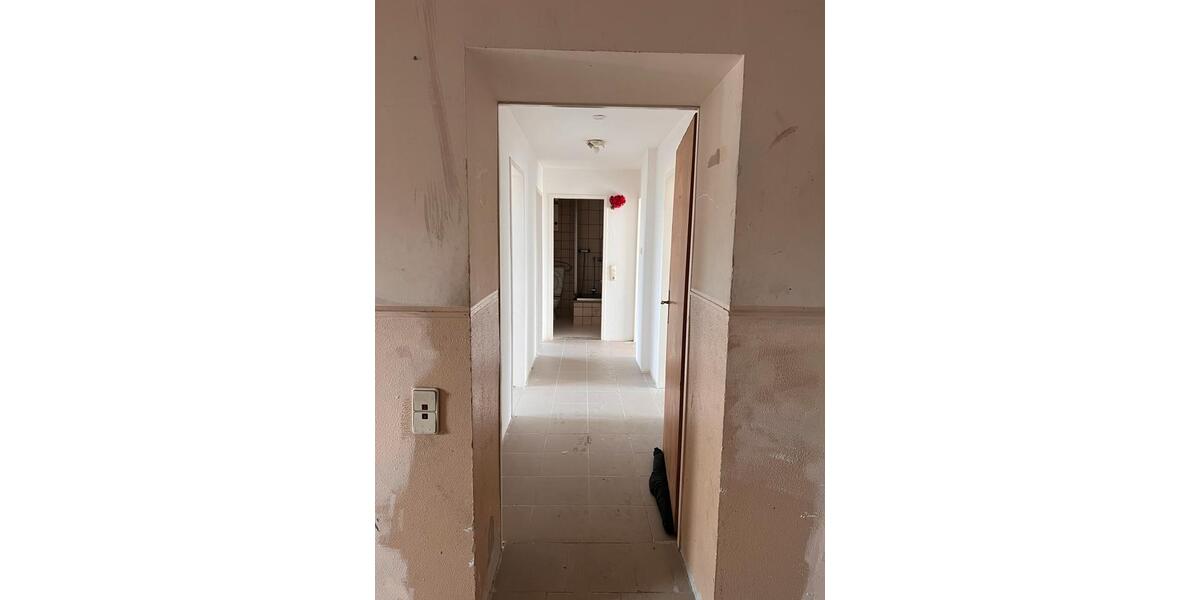 Dachgeschoßwohnung Gelsenkirchen Ückendorf - 3 Zimmer, 80 m&sup2;, 600&euro; | Angebot:25964966