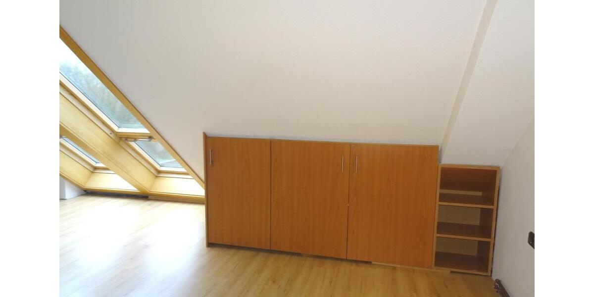 Dachgeschoßwohnung Bottrop Boy - 4.5 Zimmer, 140 m&sup2;, 1.050&euro; | Angebot:25650429