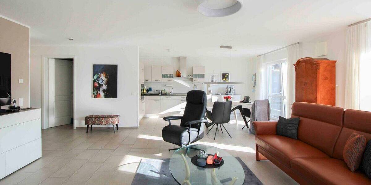 Etagenwohnung Schwerte - 3 Zimmer, 101 m&sup2;, 299.000&euro; | Angebot:26451314