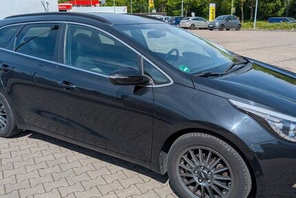 Kia ceed Sportswagon 106.000 km 7.800 &euro; Essen 45326