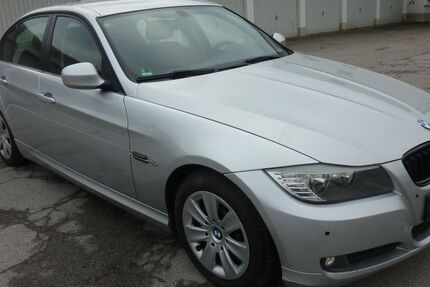 BMW 318 187.000 km 4.650 &euro; Essen 45144