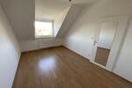 Dachgeschoßwohnung Essen Stadtbezirk III - 1 Zimmer, 28 m&sup2;, 309&euro; | Angebot:25754023