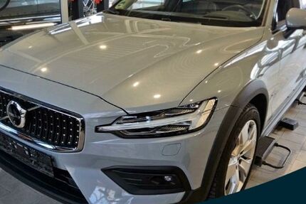 Volvo V60 Cross Country 24.059 km 39.990 &euro; Essen-Kray 45309