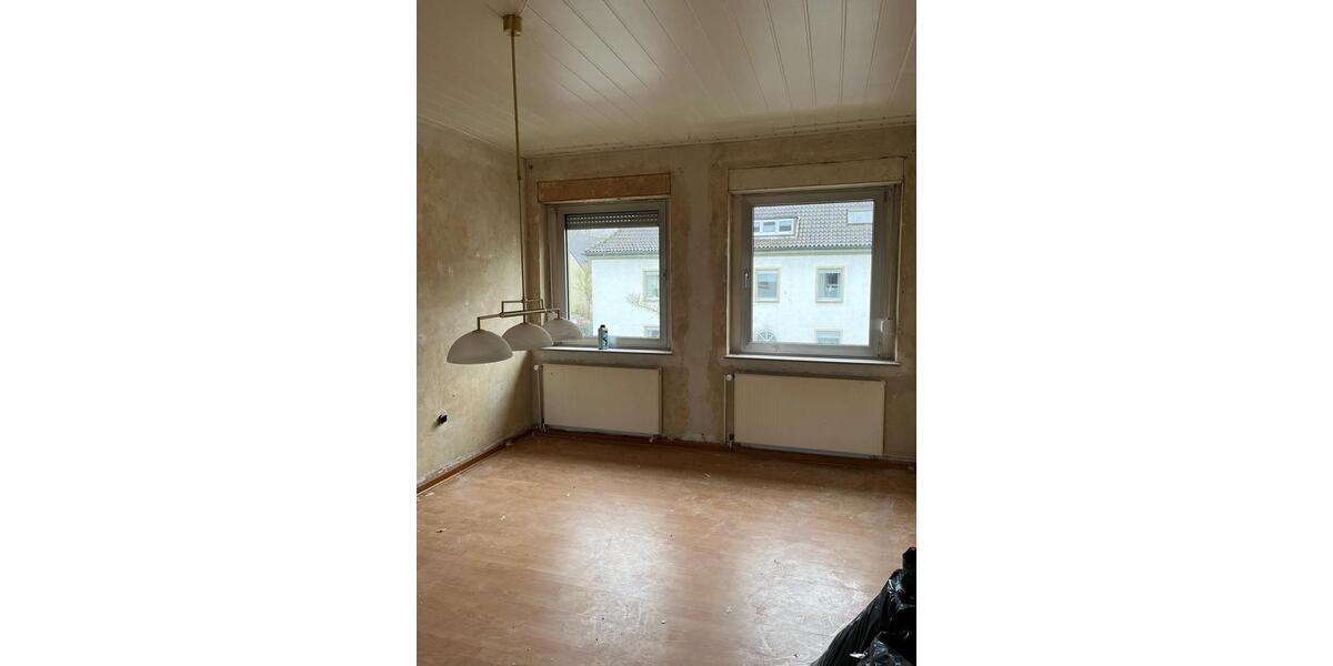 Etagenwohnung Lünen Brambauer - 3 Zimmer, 94 m&sup2;, 165.000&euro; | Angebot:25948288