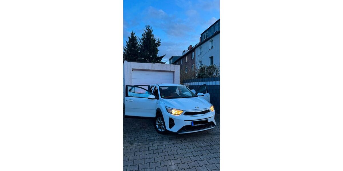 Kia Stonic 81.000 km 10.400 &euro; Gelsenkirchen 45889