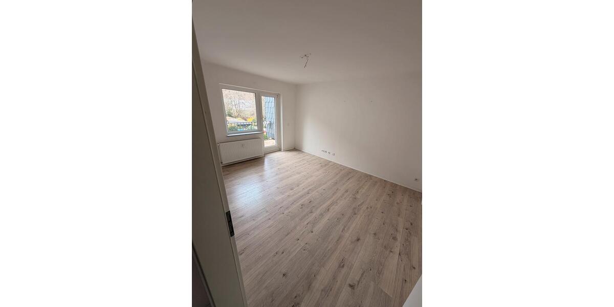 Etagenwohnung Ennepetal - 4 Zimmer, 100 m&sup2;, 1.260&euro; | Angebot:25815757