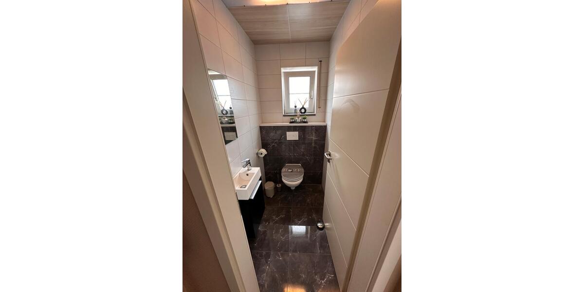 Reihenhaus Lünen - 6 Zimmer, 150 m&sup2;, 490.000&euro; | Angebot:23866148