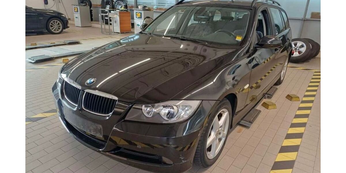 BMW 318 105.000 km 6.999 &euro; Bottrop 46236