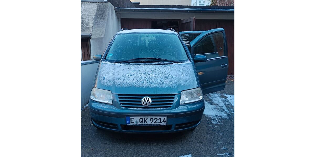 VW Sharan 283.000 km 1.800 &euro; Essen 45145