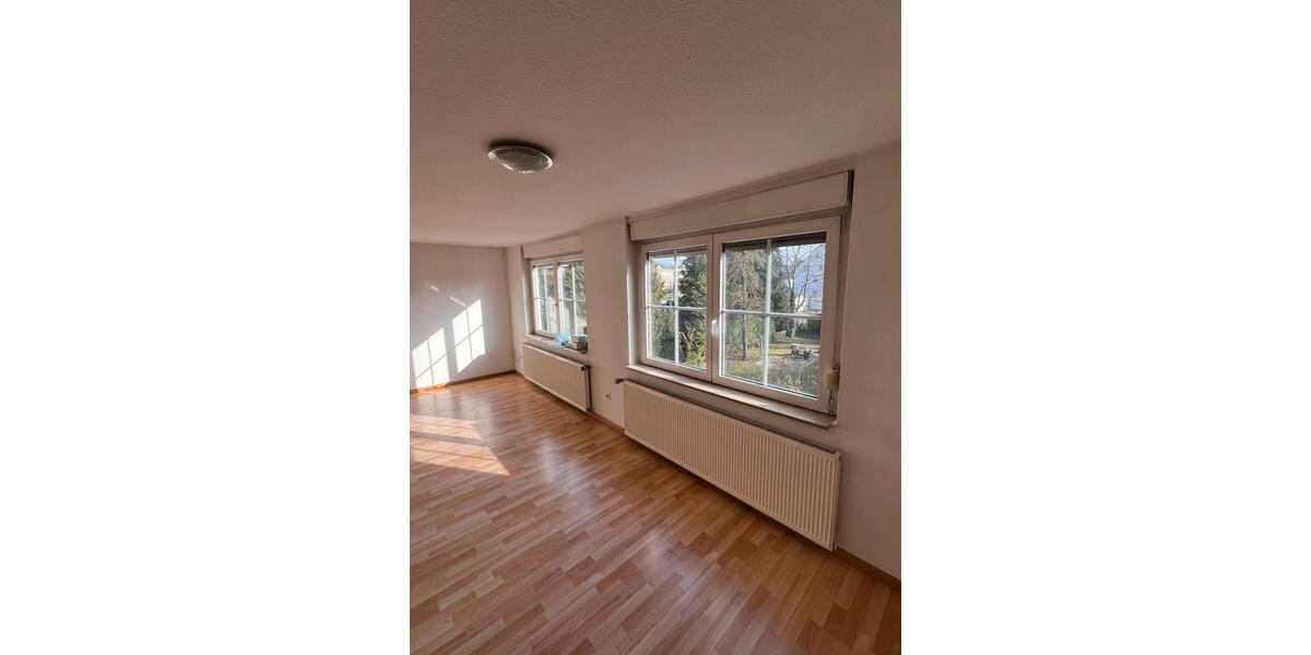 Dachgeschoßwohnung Dortmund Brackel - 3 Zimmer, 65 m&sup2;, 650&euro; | Angebot:25660322