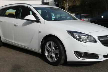Opel Insignia 142.000 km 7.690 &euro; Essen 45149
