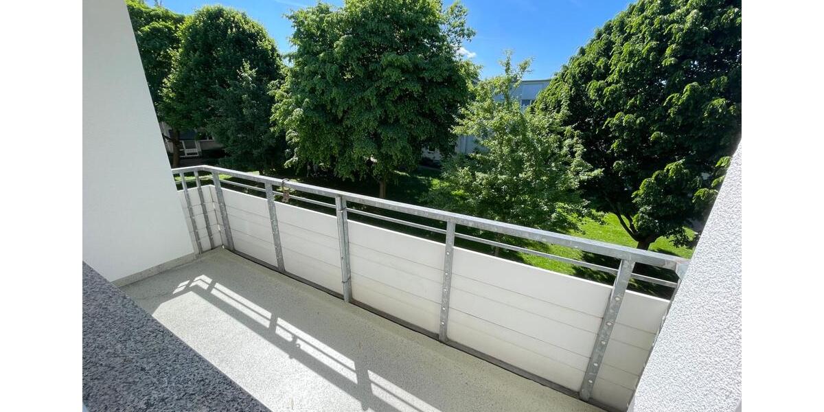 Etagenwohnung Mülheim an der Ruhr Broich - 3 Zimmer, 76 m&sup2;, 761&euro; | Angebot:25084536