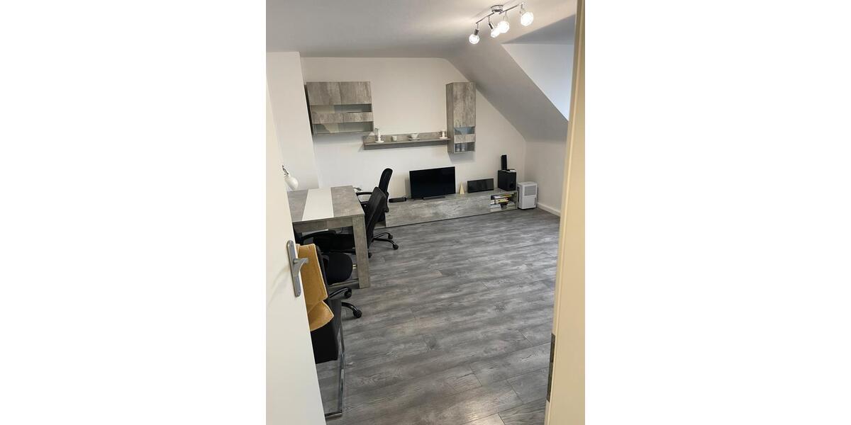 Dachgeschoßwohnung Essen Stadtbezirk V - 2 Zimmer, 50 m&sup2;, 550&euro; | Angebot:25298972