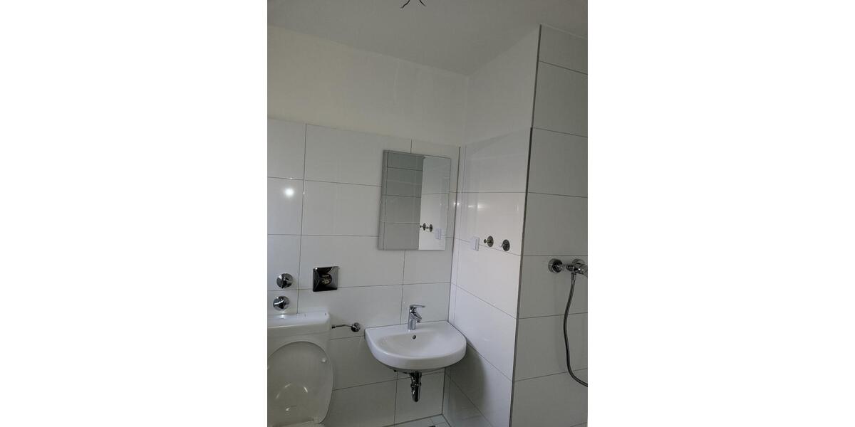 Dachgeschoßwohnung Essen Stadtbezirk IX - 3 Zimmer, 42 m&sup2;, 445&euro; | Angebot:25854722