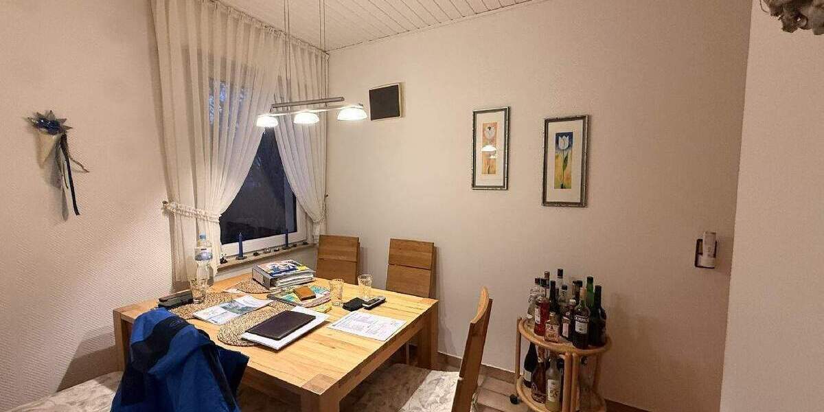 Etagenwohnung Dortmund Mitte - 4 Zimmer, 98 m&sup2;, 280.000&euro; | Angebot:25673052