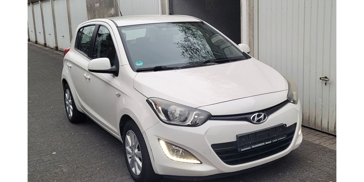 Hyundai i20 132.110 km 4.300 &euro; Lünen 44532