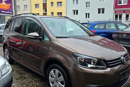 VW Touran 128.000 km 8.500 &euro; Essen 45144