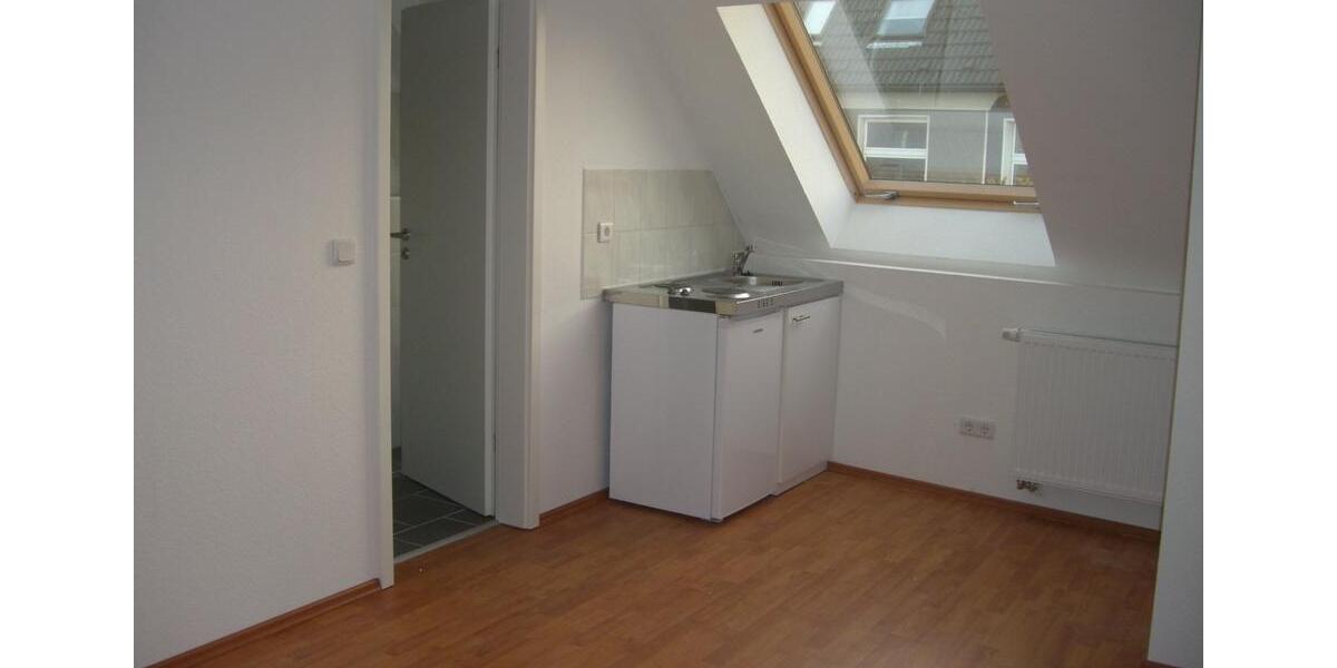 Dachgeschoßwohnung Bochum Bochum-Nord - 1 Zimmer, 20 m&sup2;, 350&euro; | Angebot:25903085