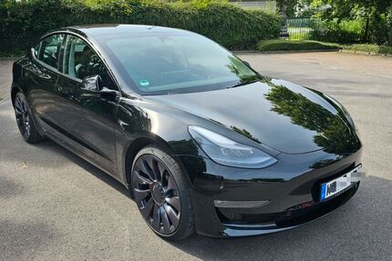 Tesla Model 3 40.500 km 34.000 &euro; Herne 44625