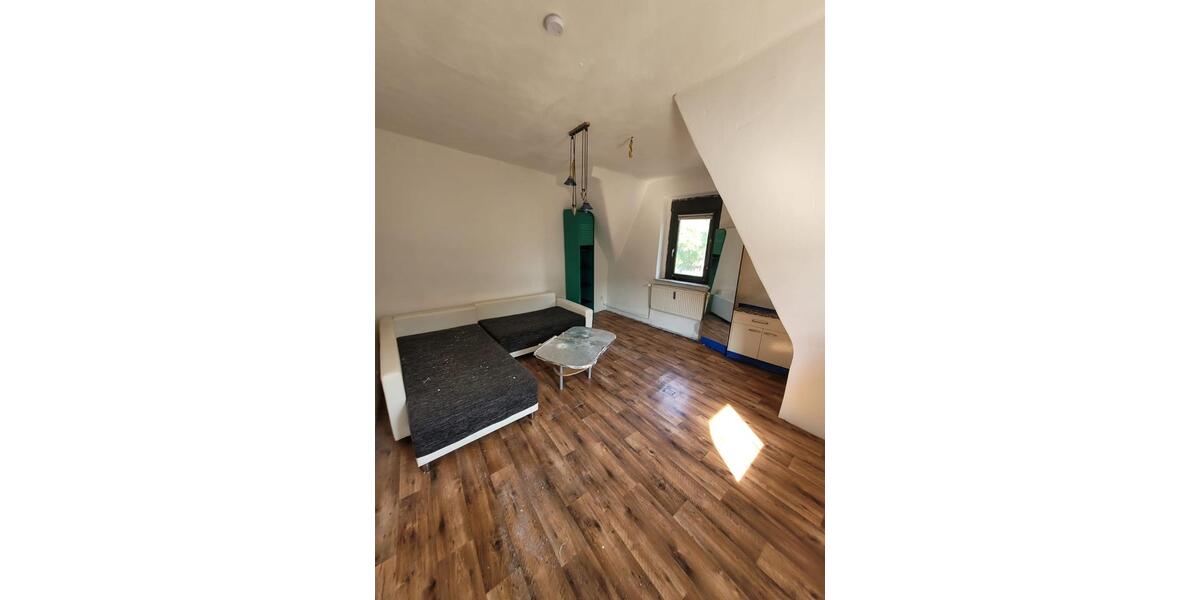 Dachgeschoßwohnung Gelsenkirchen Rotthausen - 1 Zimmer, 35 m&sup2;, 350&euro; | Angebot:25342514