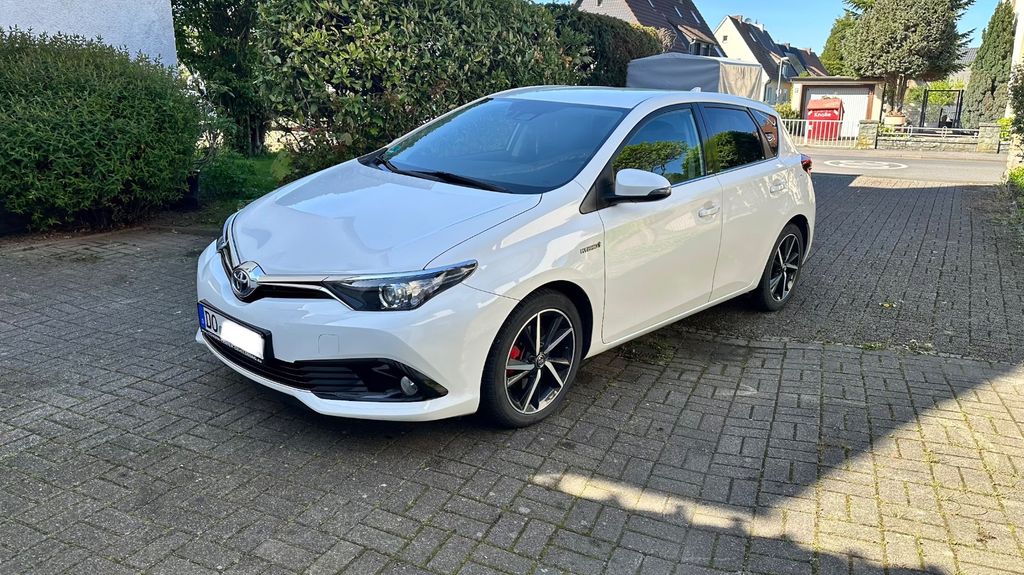 Toyota Auris 127.000 km 14.250 &euro; Dortmund 44328