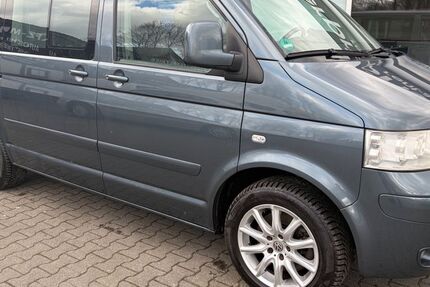 VW T5 Multivan 370.000 km 16.500 &euro; gelsenkirchen 45881
