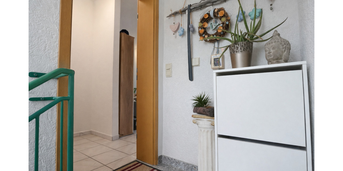 Etagenwohnung Hagen Eilpe - 3 Zimmer, 100 m&sup2;, 195.000&euro; | Angebot:25927160