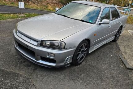 Nissan Skyline 137.000 km 19.999 &euro; Recklinghausen 45657