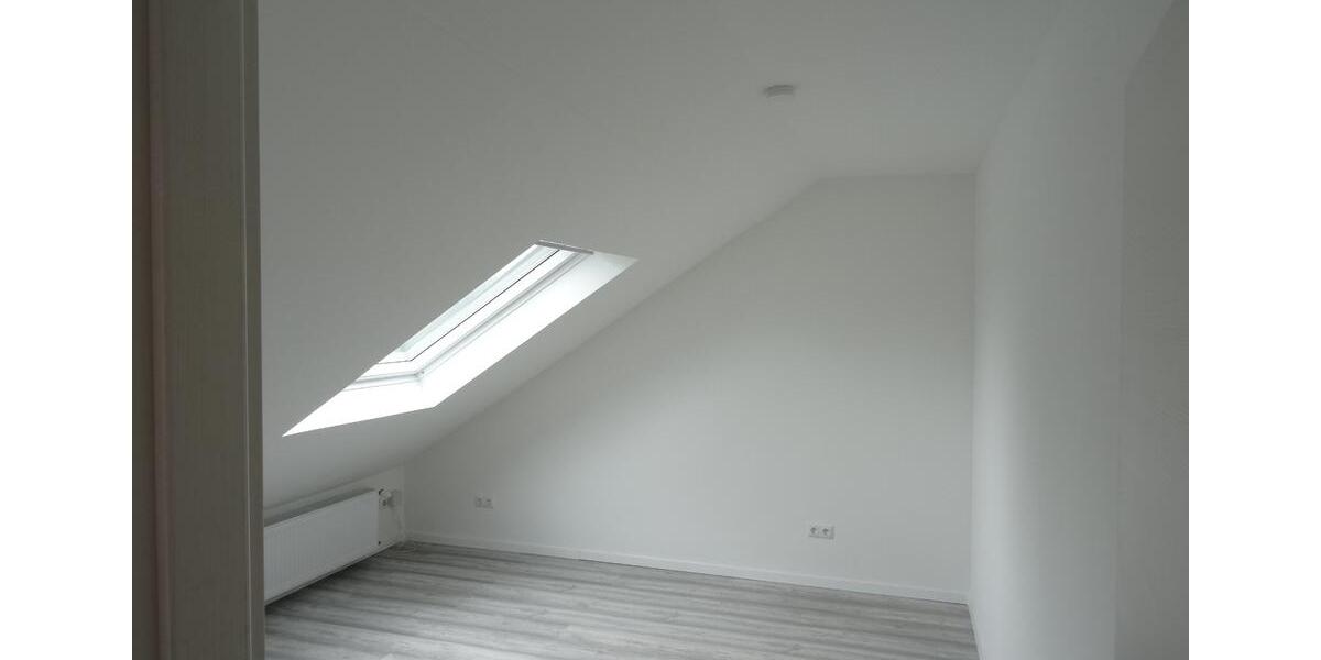 Dachgeschoßwohnung Bottrop - 2 Zimmer, 60 m&sup2;, 550&euro; | Angebot:26629583
