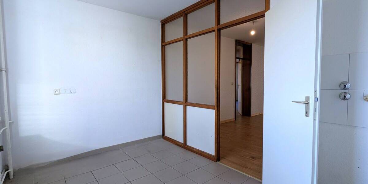 Etagenwohnung Bochum Querenburg - 3 Zimmer, 83 m&sup2;, 700&euro; | Angebot:26778888