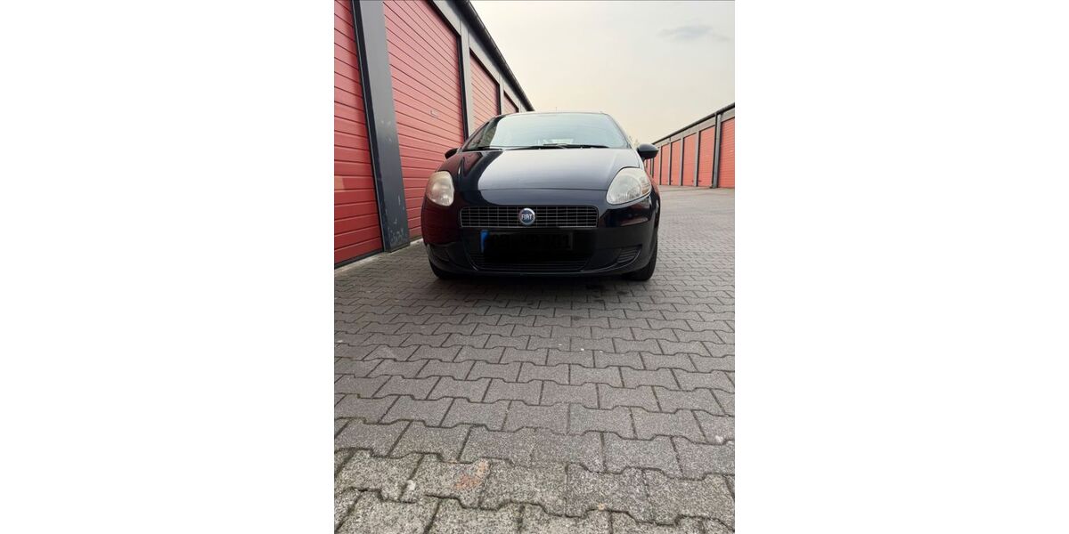Fiat Grande Punto 172.000 km 950 &euro; Oberhausen 46117