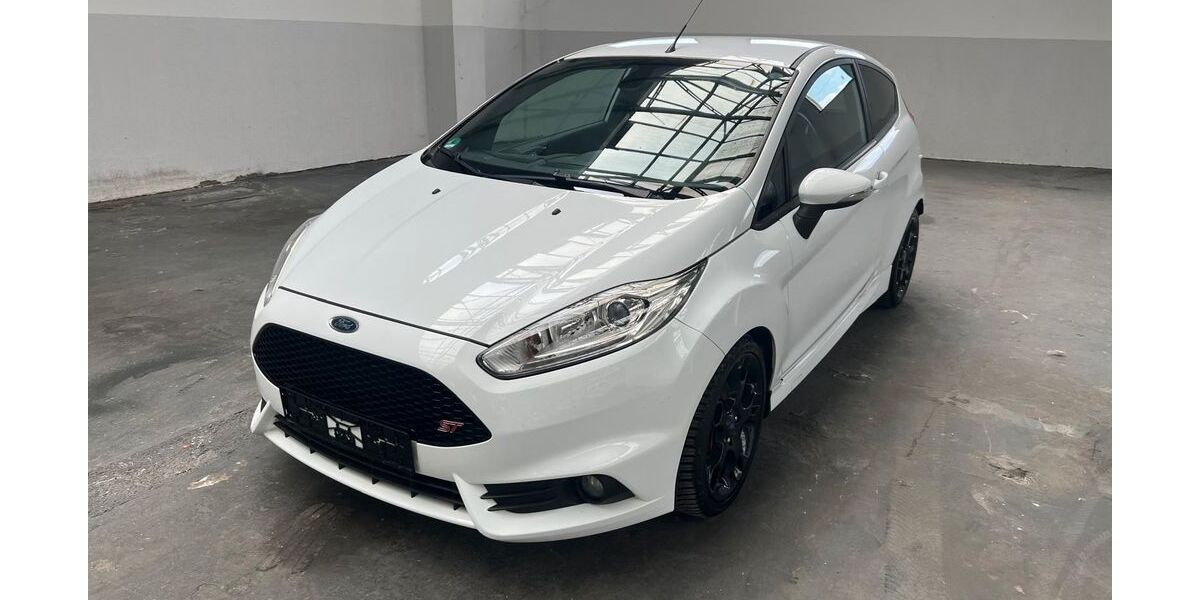 Ford Fiesta 160.000 km 6.990 &euro; Dortmund 44319
