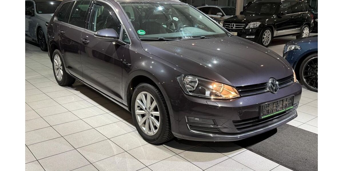 VW Golf 138.714 km 8.699 &euro; Essen 45139