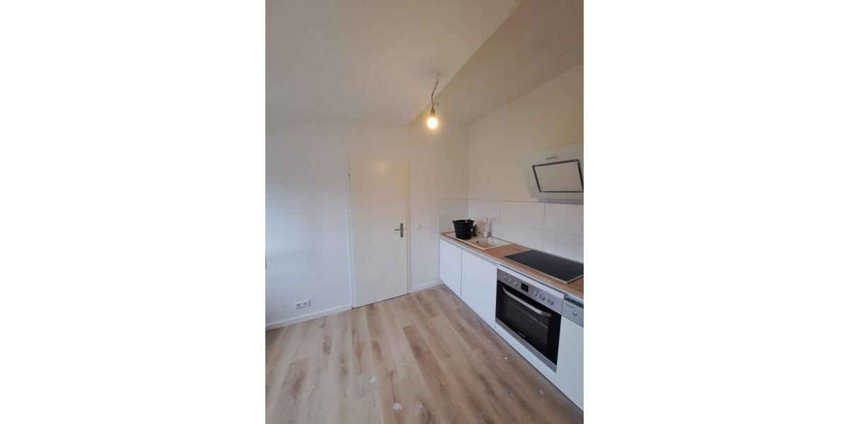 Dachgeschoßwohnung Essen Stadtbezirk IV - 2 Zimmer, 59 m&sup2;, 620&euro; | Angebot:25809242