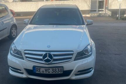 Mercedes-Benz C 200 173.000 km 4.000 &euro; Recklinghausen 45665