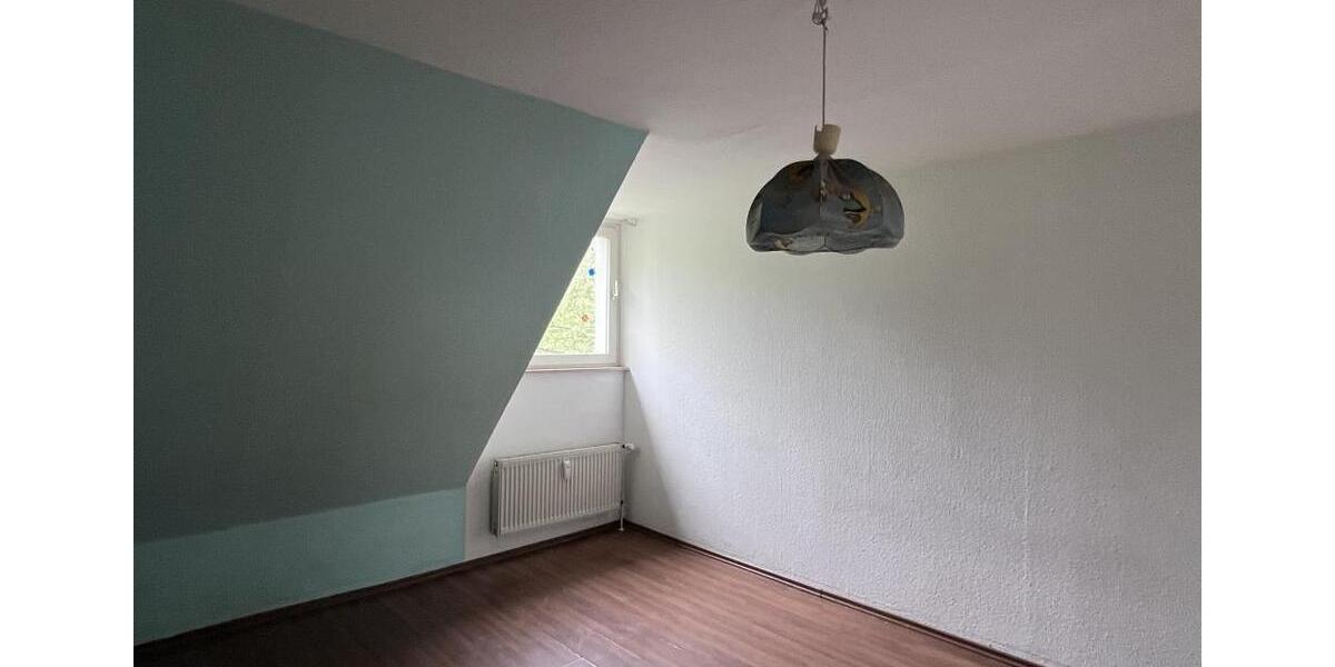 Dachgeschoßwohnung Oberhausen Alstaden - 4 Zimmer, 86 m&sup2;, 799&euro; | Angebot:26439179